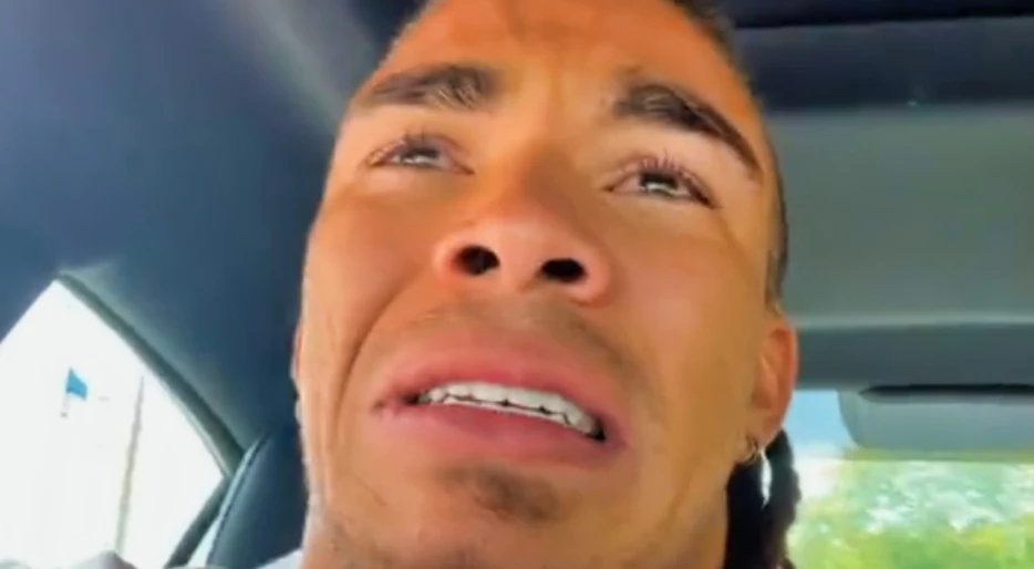 NFL Fans Had Mixed Reactions To Resurfaced Video Of Chase Claypool Crying On Camera Following Dwayne Haskins’ Death