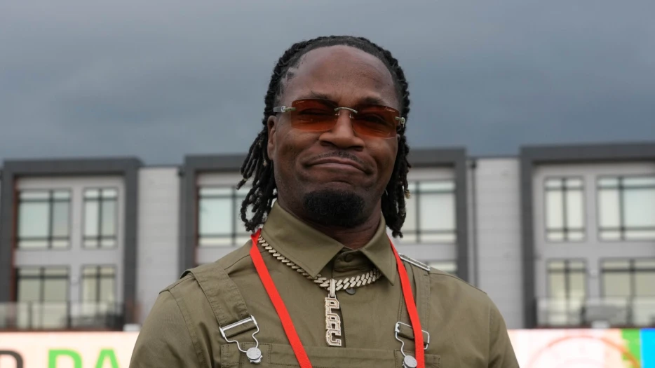 Agent alleges Adam &quot;Pacman&quot; Jones' arrest a result of &quot;overzealous policing&quot;