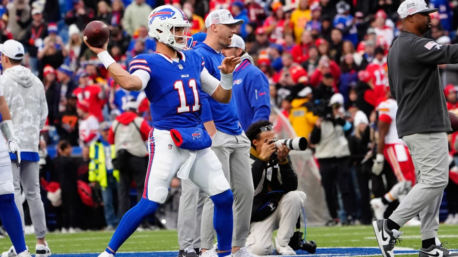 Bills’ former Pro Bowl understudy putting distance on QB3