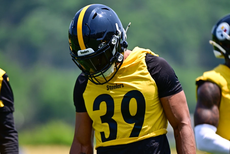 Insider Speculates Minkah Fitzpatrick Had Falling Out with Steelers: ‘Something Weird Was Going On’