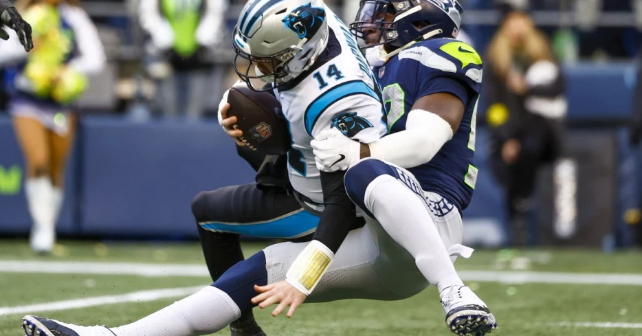 Pre-Snap Reads 7/9: A healthy Tyreke Smith could make a huge difference for 2025 Seahawks