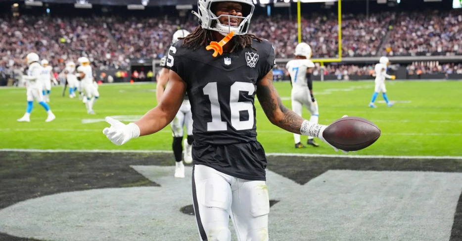 Raiders React Survey: Should The Raiders extend Jakobi Meyers?