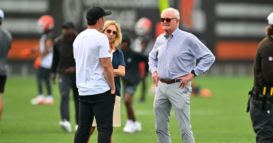 Wednesday’s Daily Dawg Chow: Haslam makes top list, ‘Naked Gun’ troll, WR preview and more