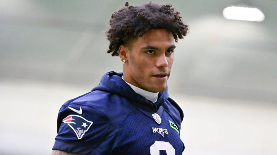 All-Pro Cornerback Reveals What Makes Christian Gonzalez So Good