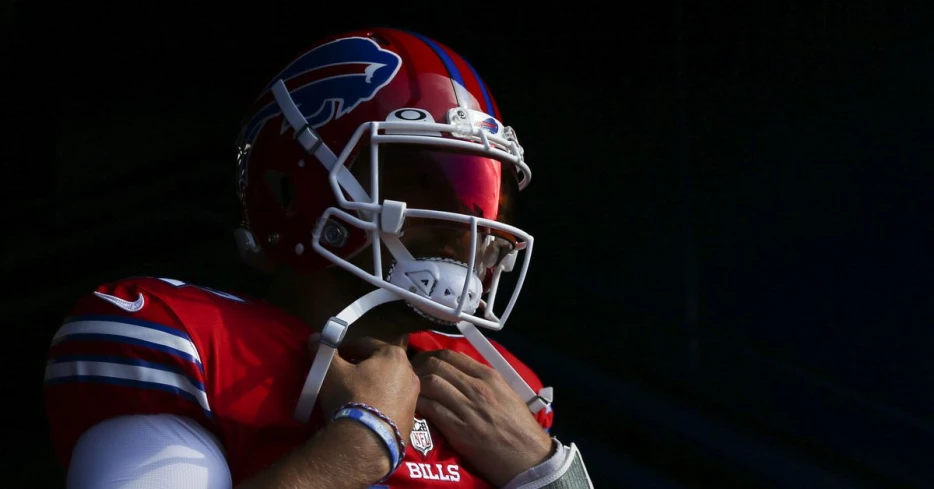 Buffalo Bills to reveal alternate helmet in July, per source