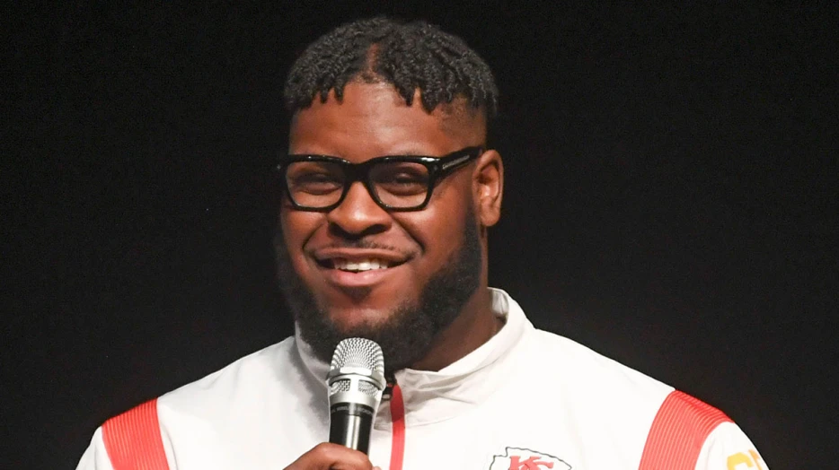 Chiefs’ Trey Smith breaks silence on contract talks as deadline looms