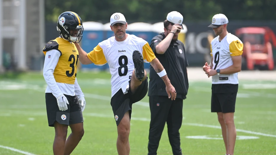Former New York Jets Head Coach Rips Aaron Rodgers’ Commitment To The Pittsburgh Steelers As ‘Disingenuous’