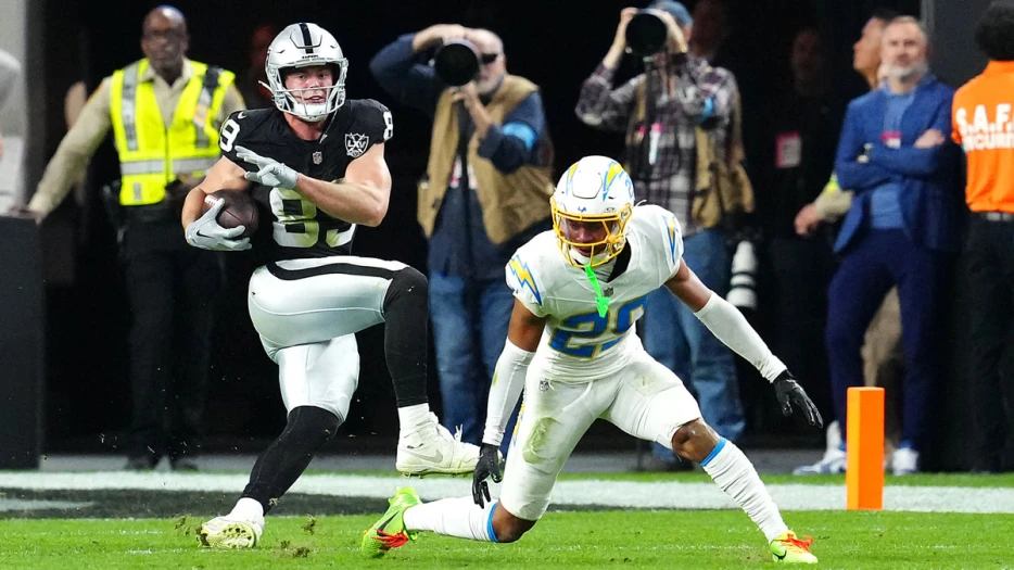Raiders’ Brock Bowers makes history in ESPN poll