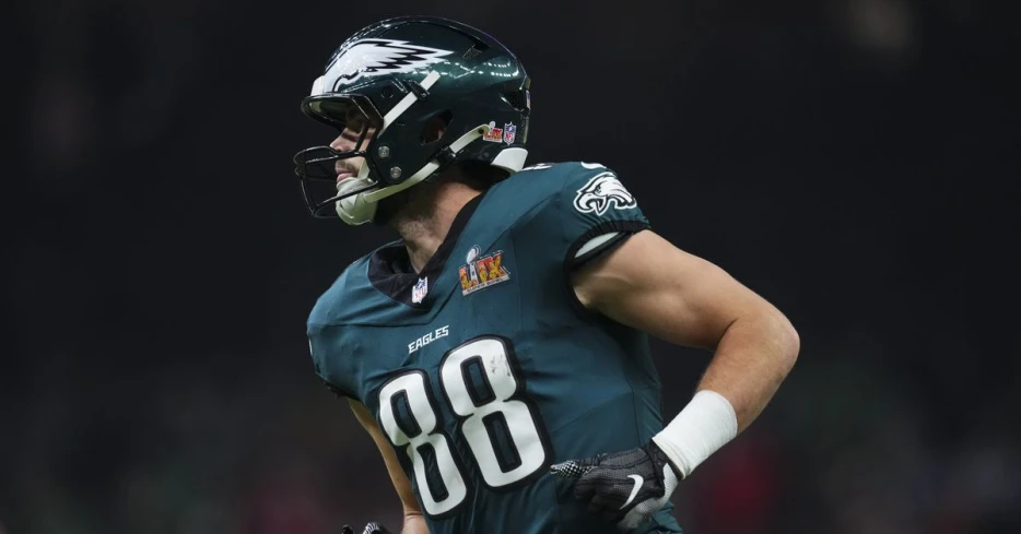 The Linc - NFL insider poll ranks Dallas Goedert as a top 10 tight end