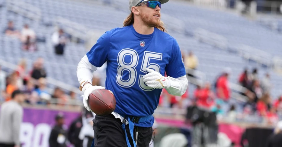 Which tight end was ranked ahead of George Kittle by execs, coaches, and scouts?