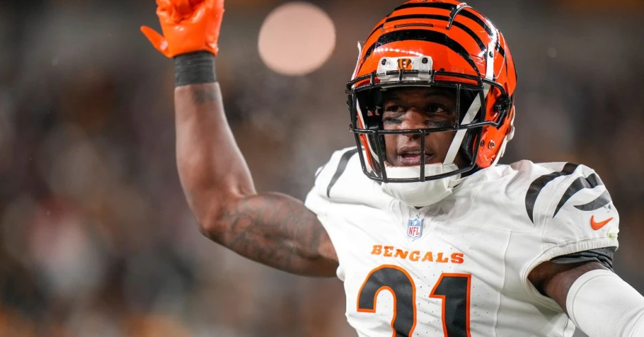 Mailbag: Will Raiders add a veteran S or CB ahead of training camp?