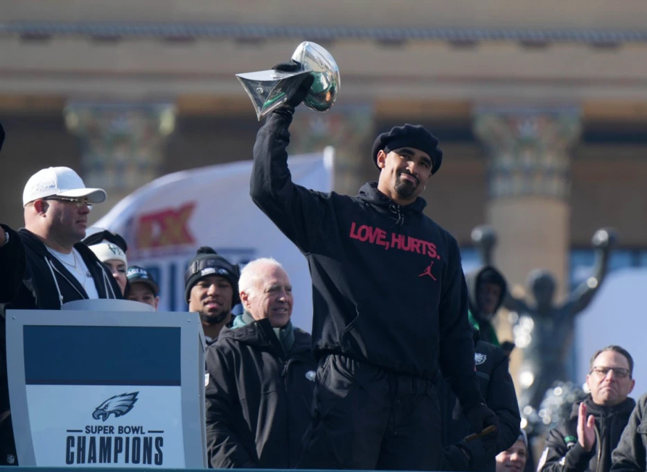 NFL analyst boldly predicts Eagles and Lions 2025 Super Bowl hopes will be upended by surprise NFC team