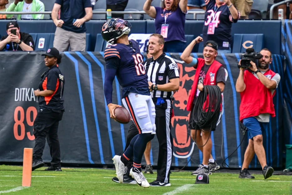 Predicting 5 NFL breakout teams for 2025, including the Raiders and Bears