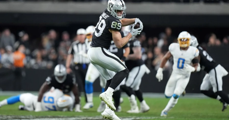 Silver Minings: ESPN votes Brock Bowers as the #1 tight end in the NFL