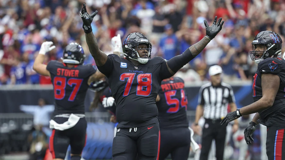 Where ESPN ranks Commanders tackle Laremy Tunsil after Texans trade