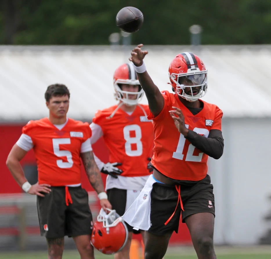 Betting Market Predicts Shedeur Sanders’ Place in Cleveland Browns’ QB Competition