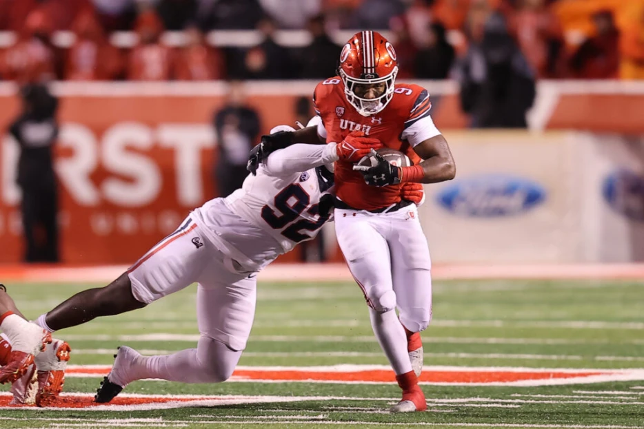 DT Kyon Barrs Lines Up Cardinals, Bengals Visits