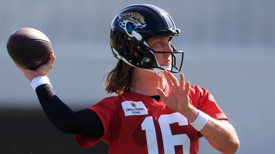 Jaguars’ Trevor Lawrence teases plot to expose Travis Hunter on defense