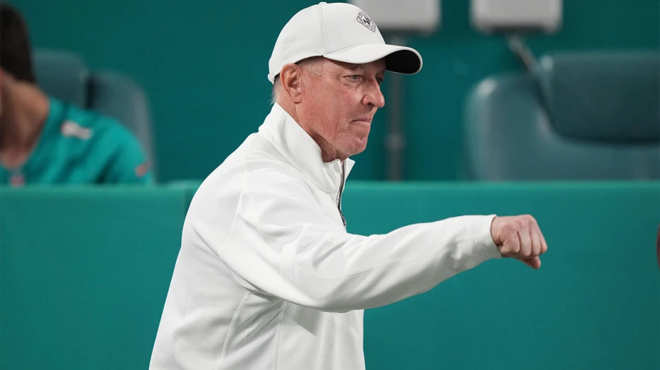 NFL legend Jim Kelly asks for prayers amid difficult time for family