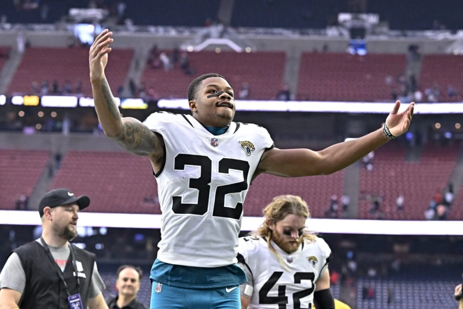 AFC Notes: Tyson Campbell, Christian Harris, JC Latham, Jaguars, Texans, Titans
