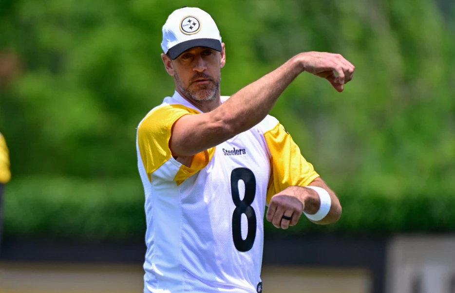 Analyst: Steelers’ Aaron Rodgers Stint ‘Could Get Really Ugly’