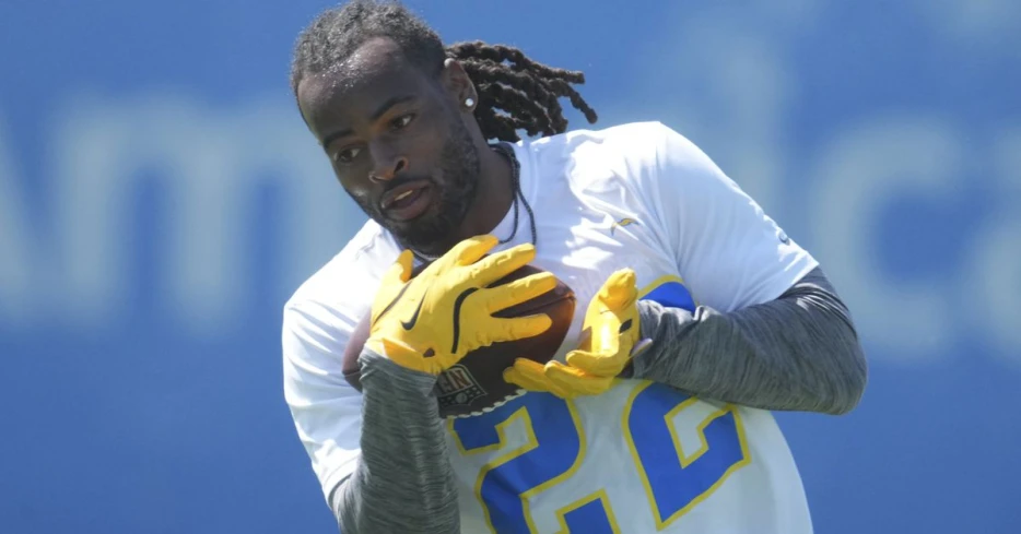 Chargers RB Najee Harris To Be Placed On Non-Football Injury List To Start Camp