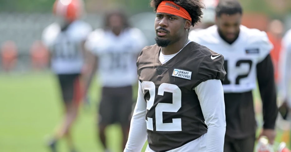 Daily Dawg Chow 7/16: Browns news, one rookie RB looking good so far, Training camp on the horizon &amp; more