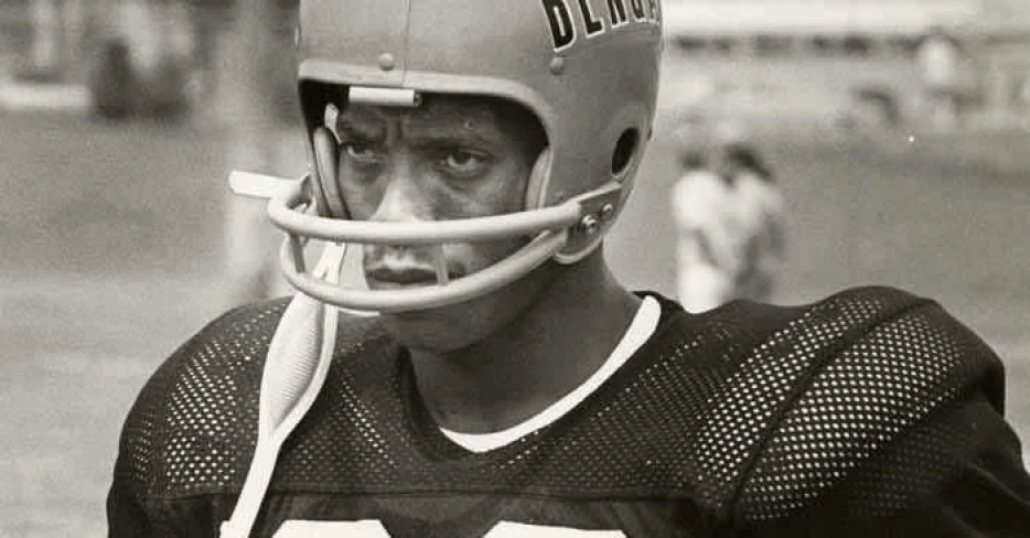 Lemar Parrish, Dave Lapham to be added to Bengals Ring of Honor in 2025