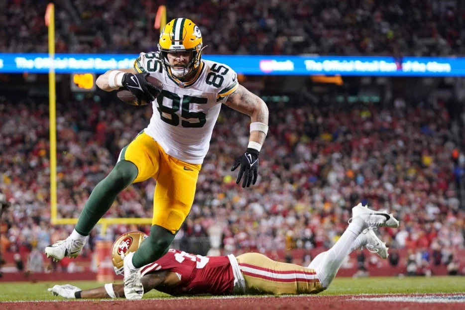 NFC Notes: Tucker Kraft, D.J. Moore, Bears, Packers, Vikings