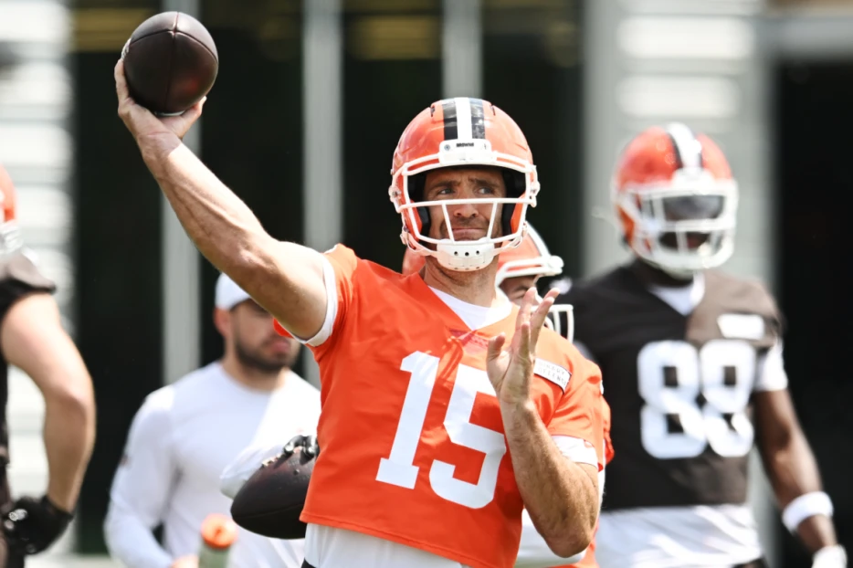 Roster Bubble: 5 NFL Veterans Fighting for Their Jobs in 2025