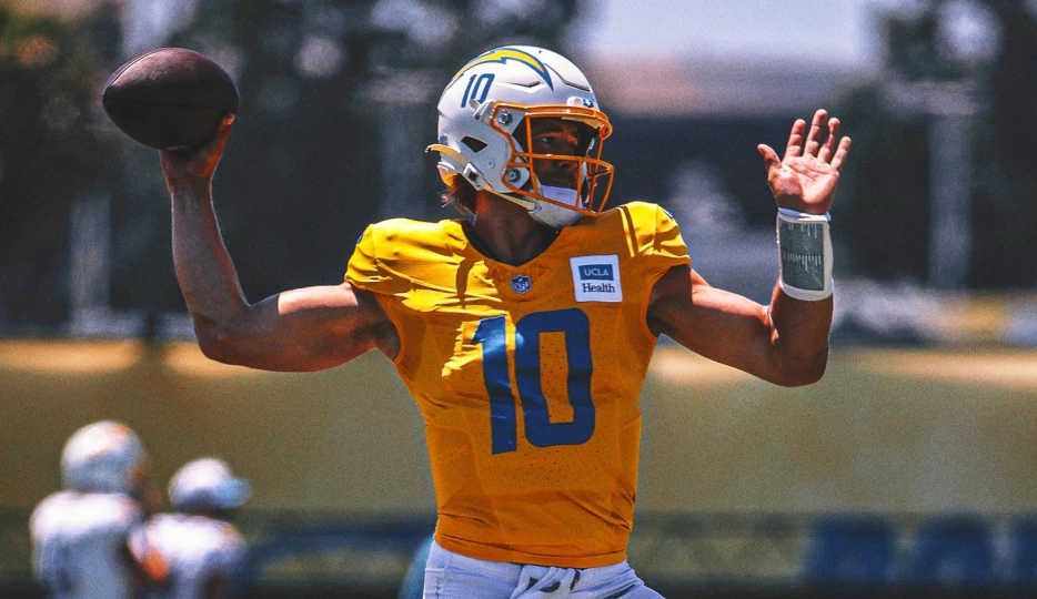 Chargers' Justin Herbert Testing Out Red-Tinted, UV-Protection Contact Lenses