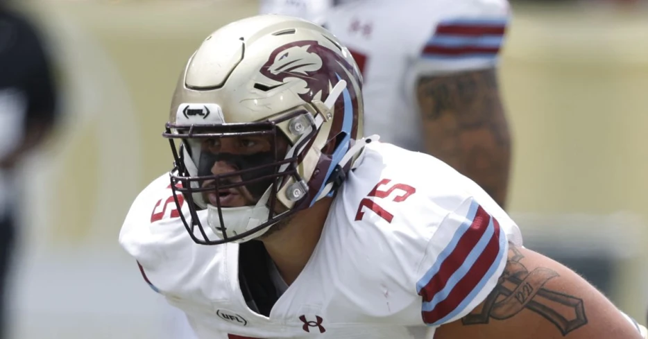 Chargers sign All-UFL tackle amid Rashawn Slater contract talks