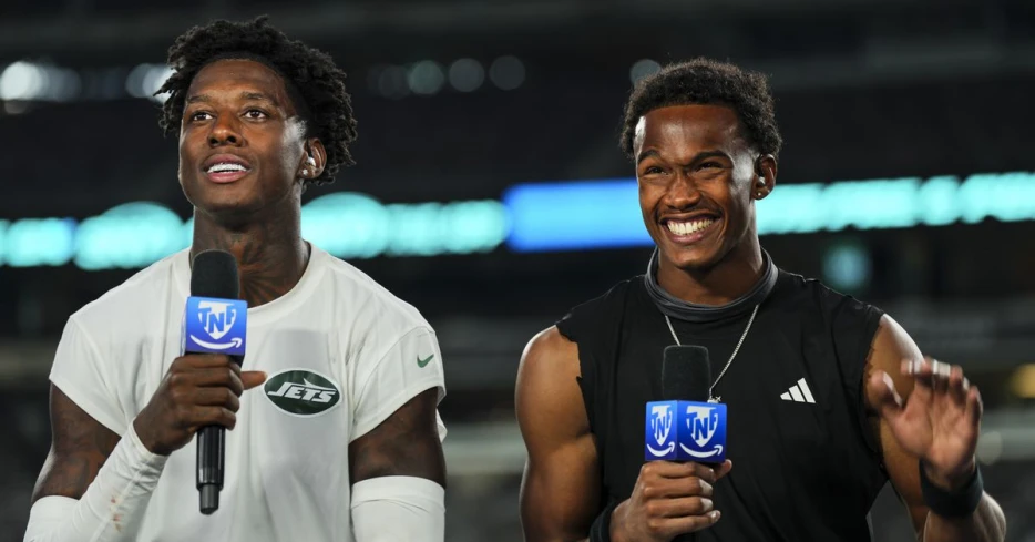 The Jets just proved how easy it is to pay multiple superstars and the Cowboys should pay attention
