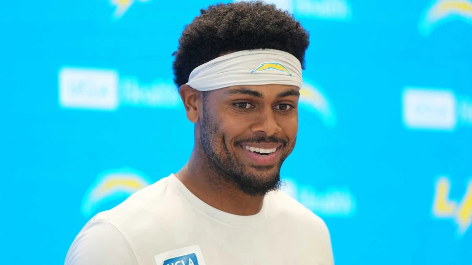 Tre Harris ends holdout right after Chargers training camp starts