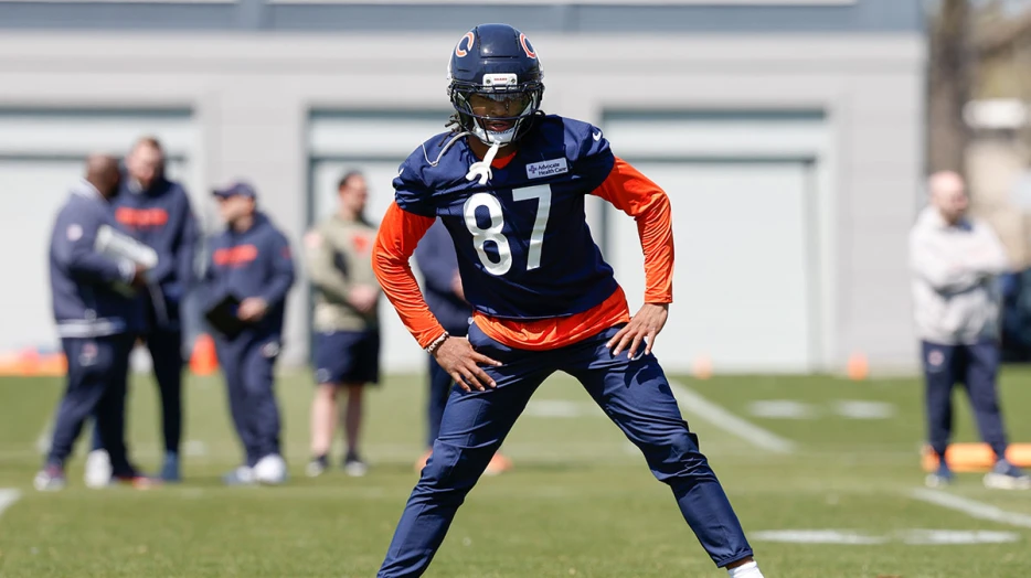 Bears sign Luther Burden III to fully-guaranteed contract