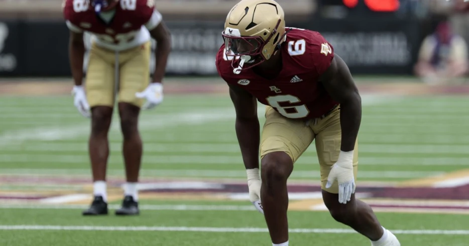 Cowboys sign edge rusher Donovan Ezeiruaku to rookie contract