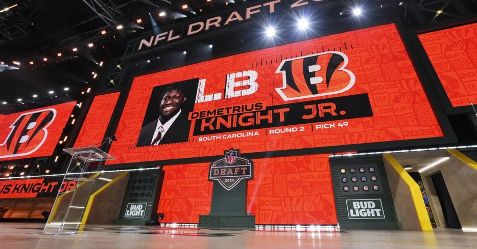 Bengals sign Demetrius Knight