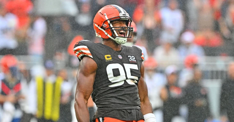 Browns: Myles Garrett keeps stacking honors