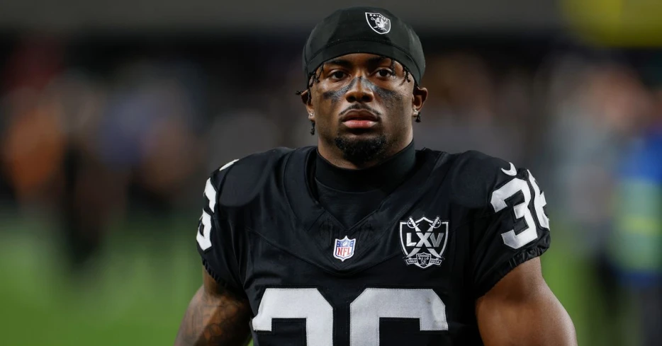 In a young Raiders’ cornerback room, Kyu Blu Kelly has a shot