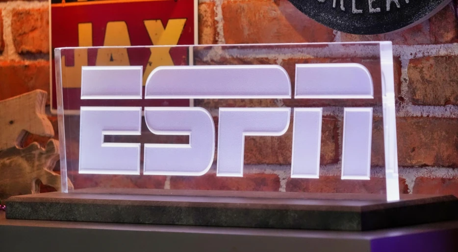 Longtime Female ESPN Reporter Announces Stunning Departure From Company