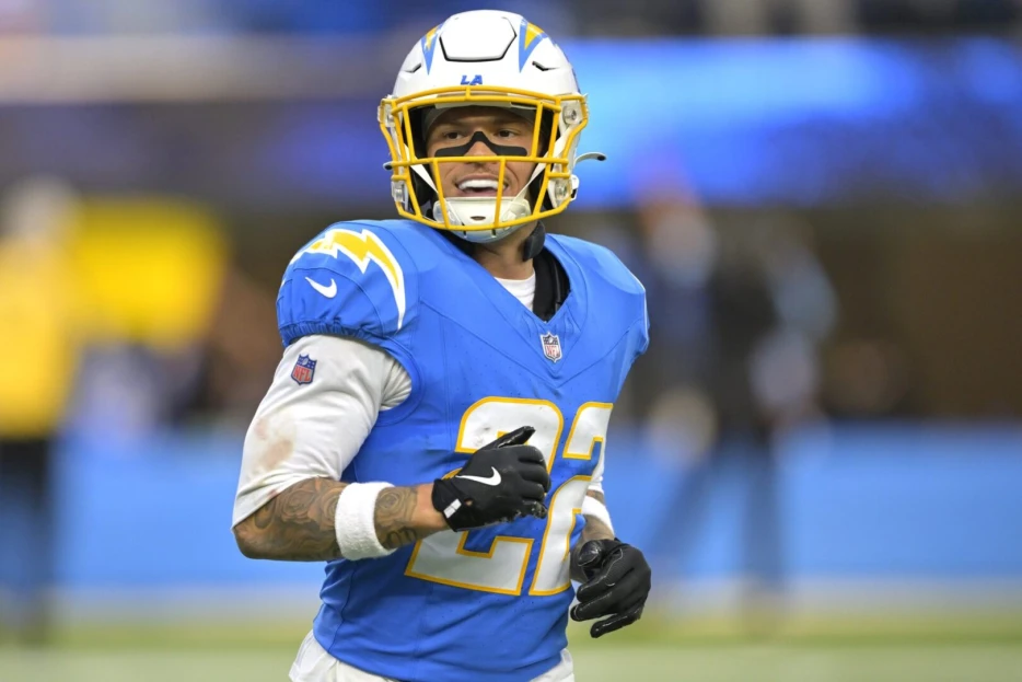 Chargers Activating CB Elijah Molden &amp; WR Jaylen Johnson From IR