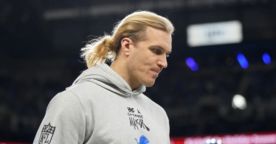 Lions LB Alex Anzalone reports to camp, but not practicing