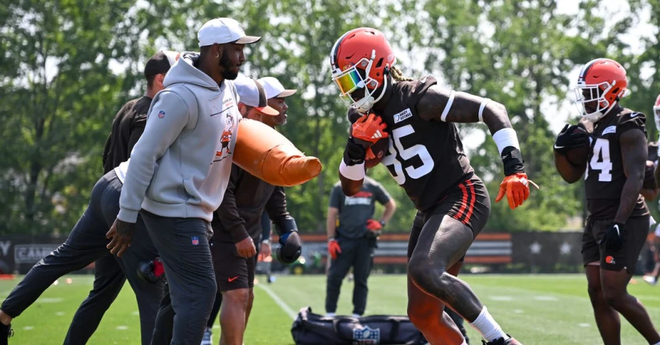 Sunday Dawg Chow (7/20): Myles Garrett No. 1, eyeing the TEs, memorable games with the Bears, and more!