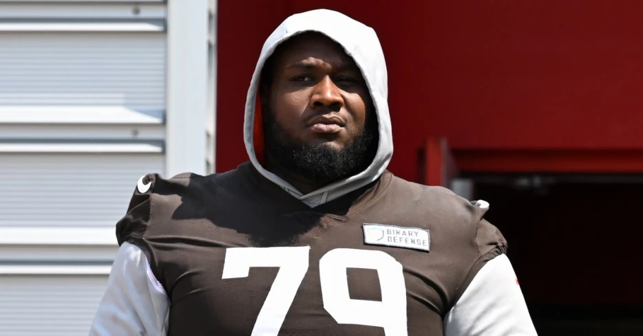 Browns fans see Dawand Jones getting the bulk of left tackle work in 2025