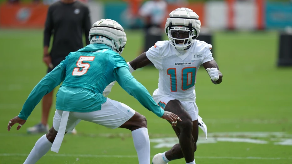 Tyreek Hill: We need Jalen Ramsey on the Dolphins, I'm going to try to keep him