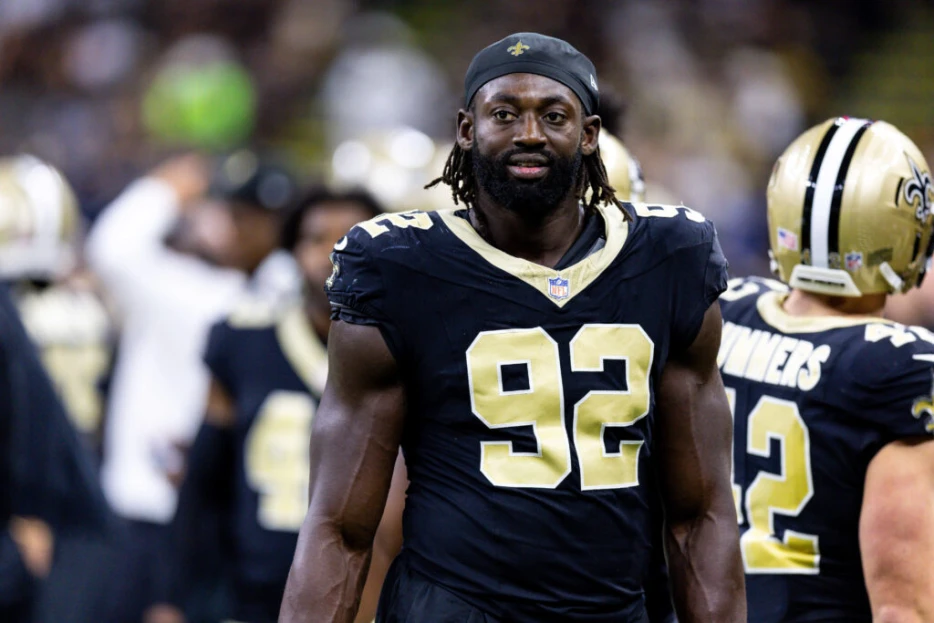 Bears Sign DE Tanoh Kpassagnon, DB Tre Flowers