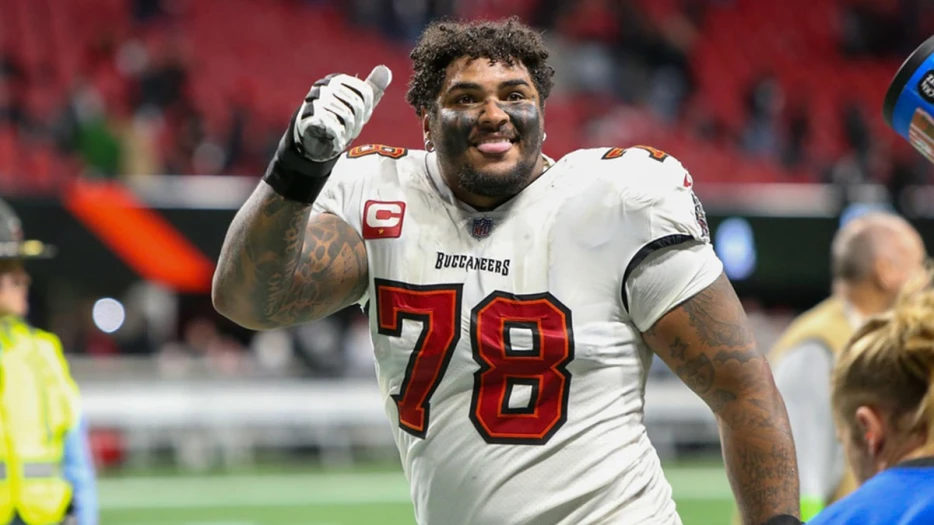 Buccaneers working out 75-game starter as Tristan Wirfs injury replacement