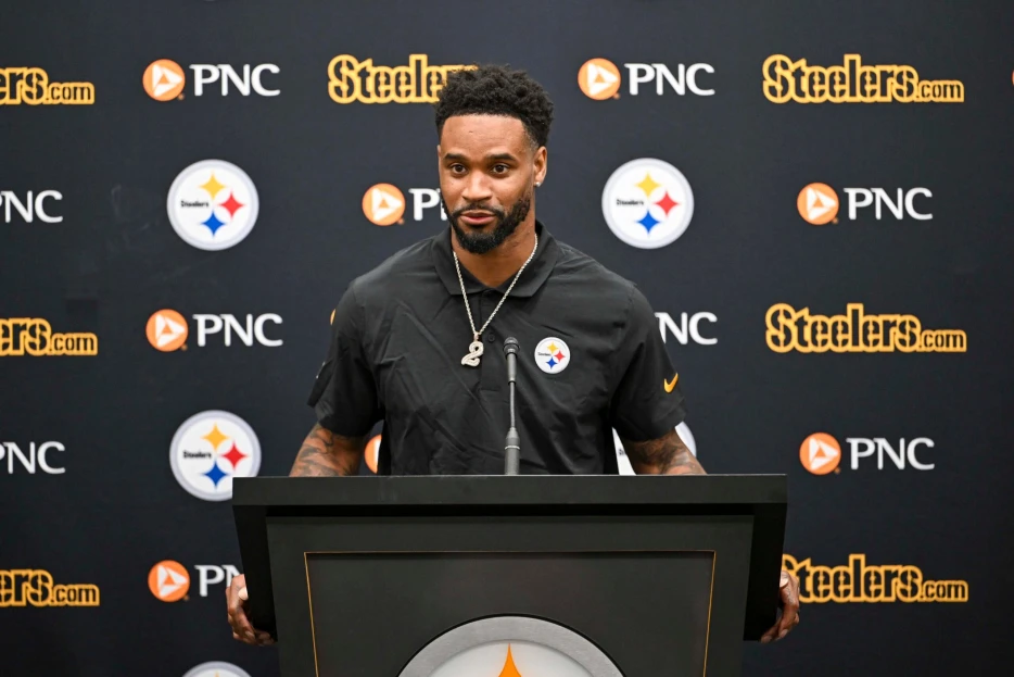Darius Slay Reacts to Steelers Dealing Minkah Fitzpatrick