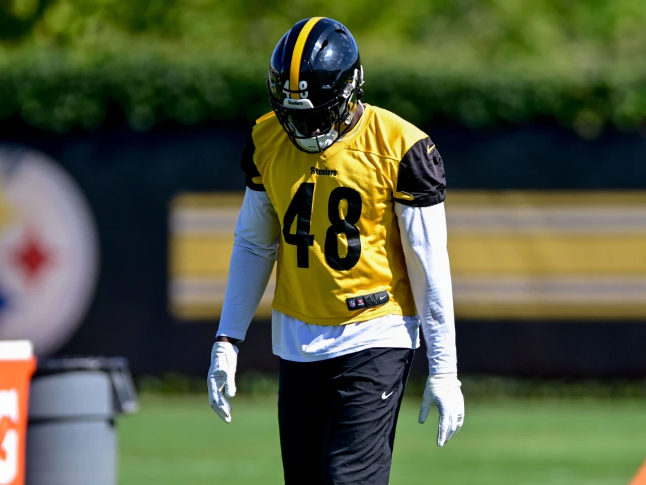 Former Steelers Edge Rusher Announces Retirement