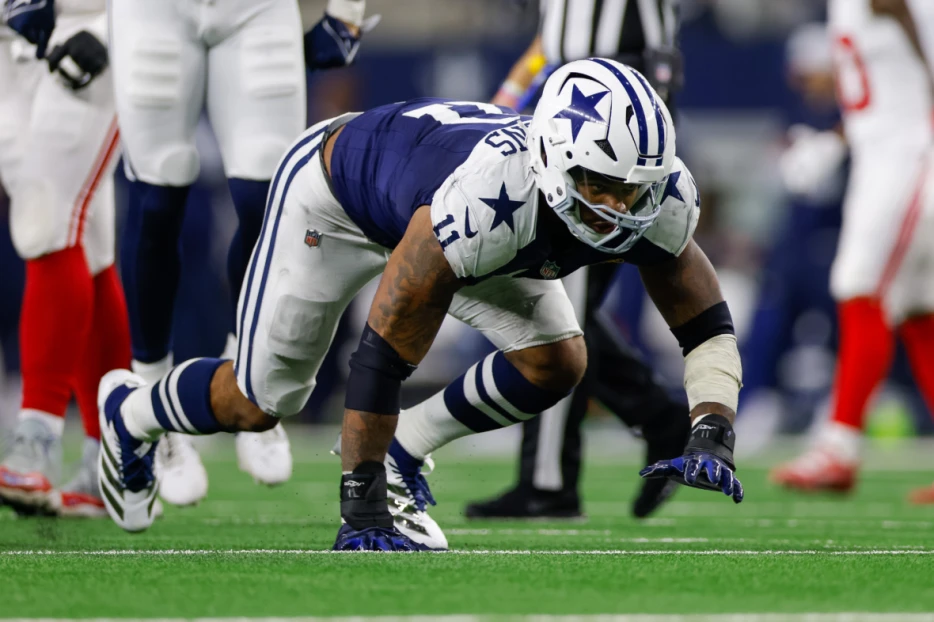 Is Micah Parsons Faking an Injury at Cowboys Training Camp?